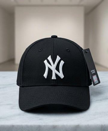 New Era New York Yankees Black Adjustable Cap for Men & Women