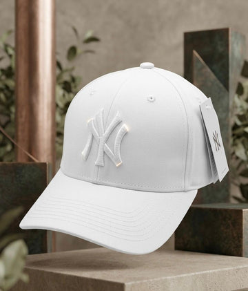 New York Yankees Embroidered Cap (White)